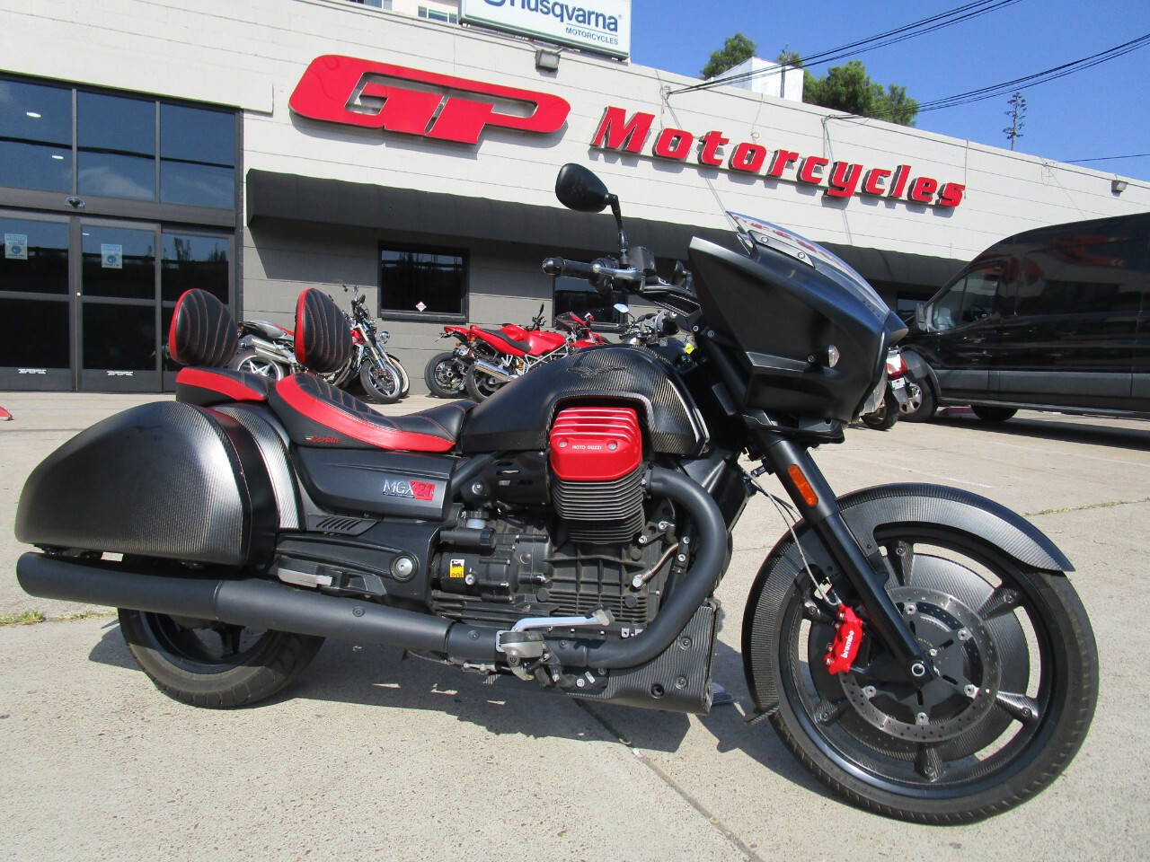 2017 Moto Guzzi MGX-21 Flying Fortress