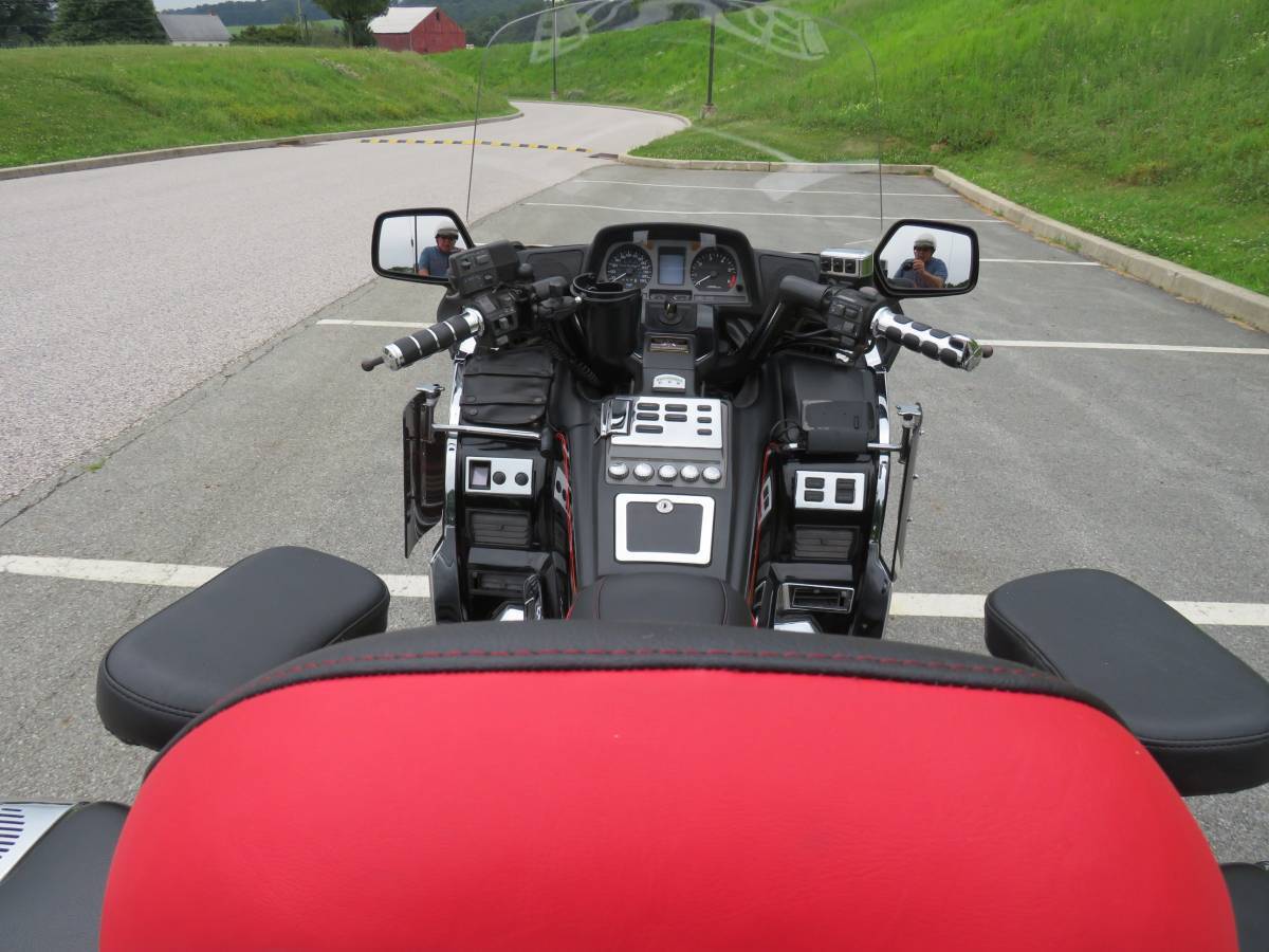 1977 Peugeot 504 Sedan Wagon Aussie Original Magazine Advertisement Peugeot Sedan Australian Cars