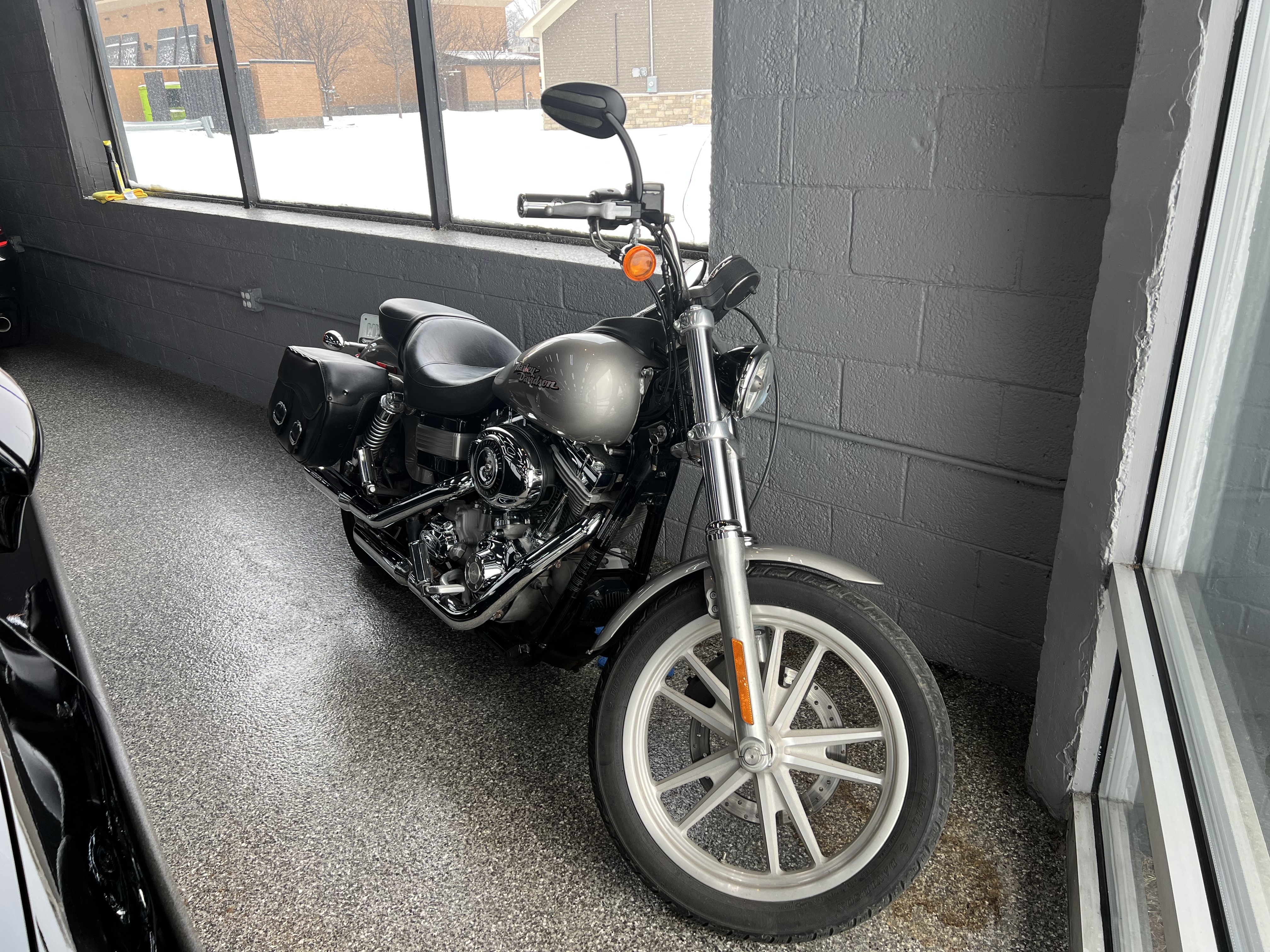 dyna super glide bolsager