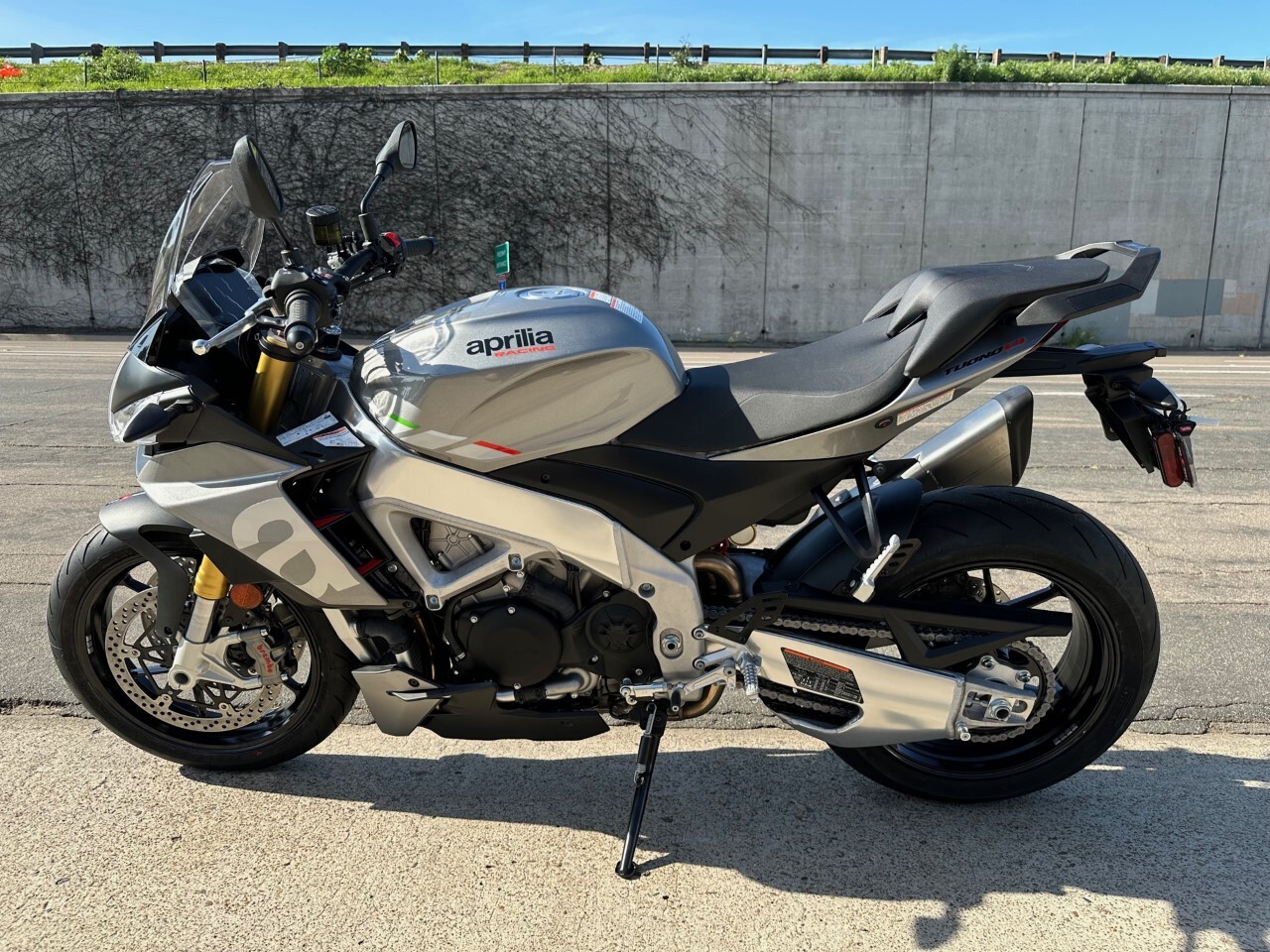New 2023 Aprilia Tuono V4 V4R For Sale in San Diego, CA 5024712011