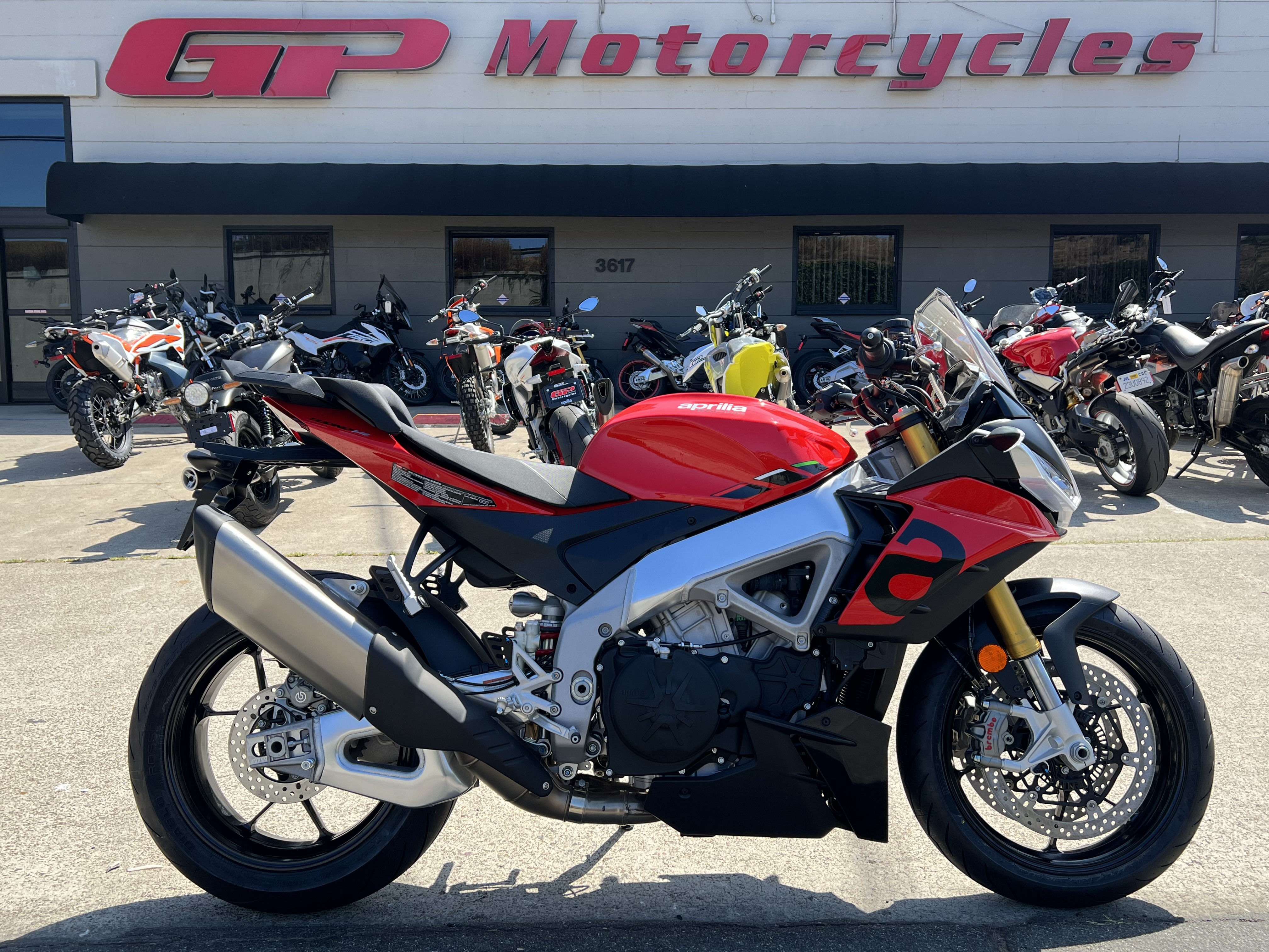 2023 APRILIA TUONO 1100 RR