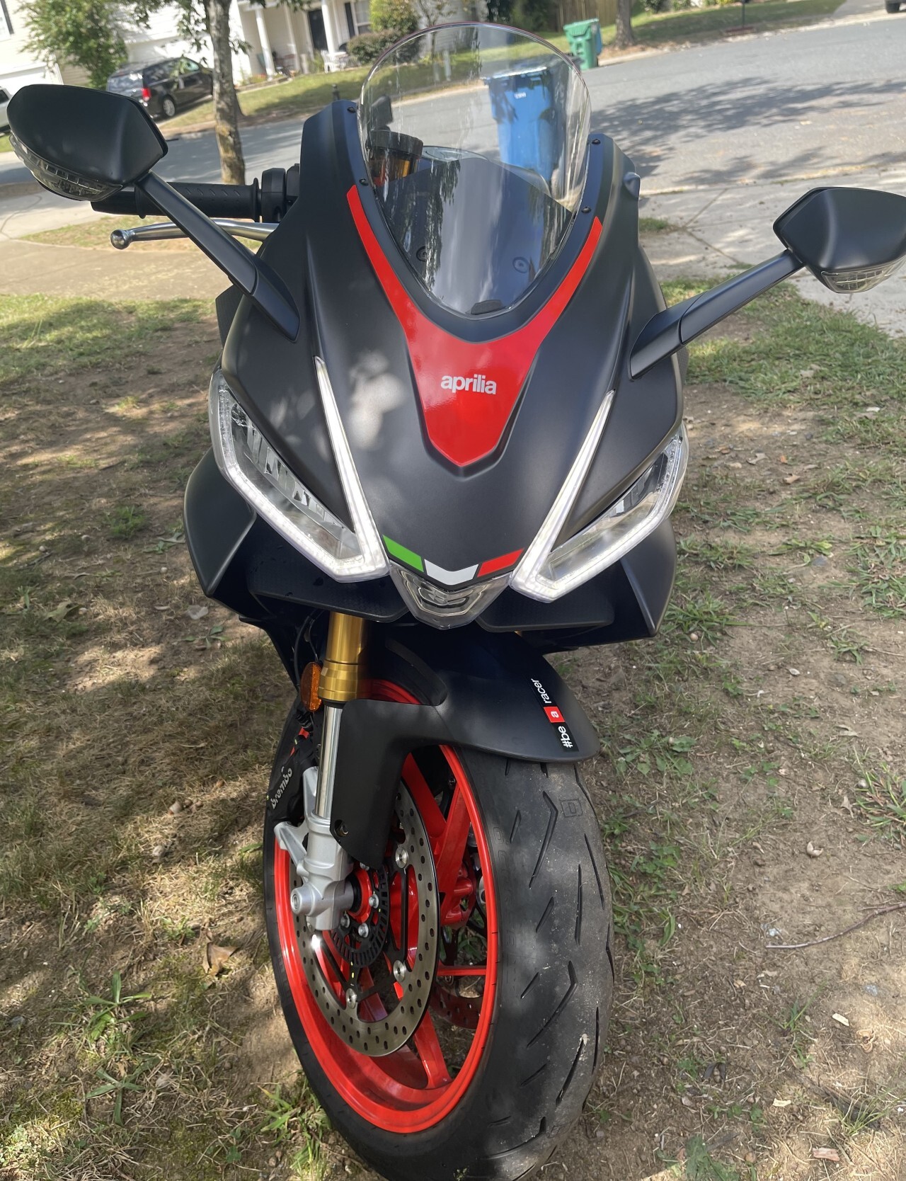 aprilia two wheeler bike