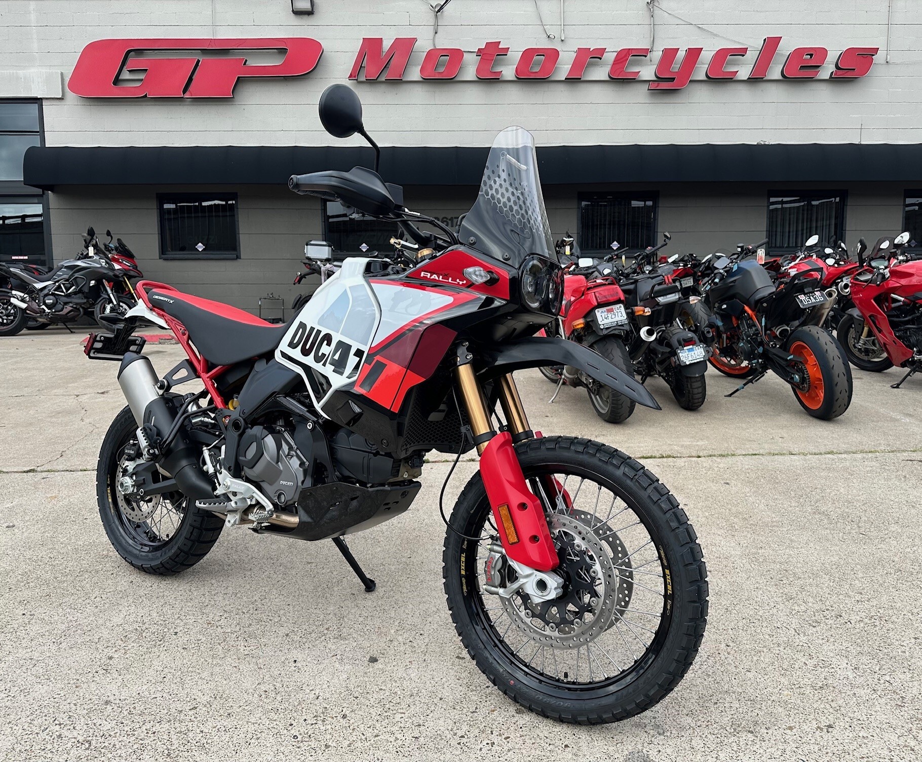 2025 DUCATI DESERTX RALLY