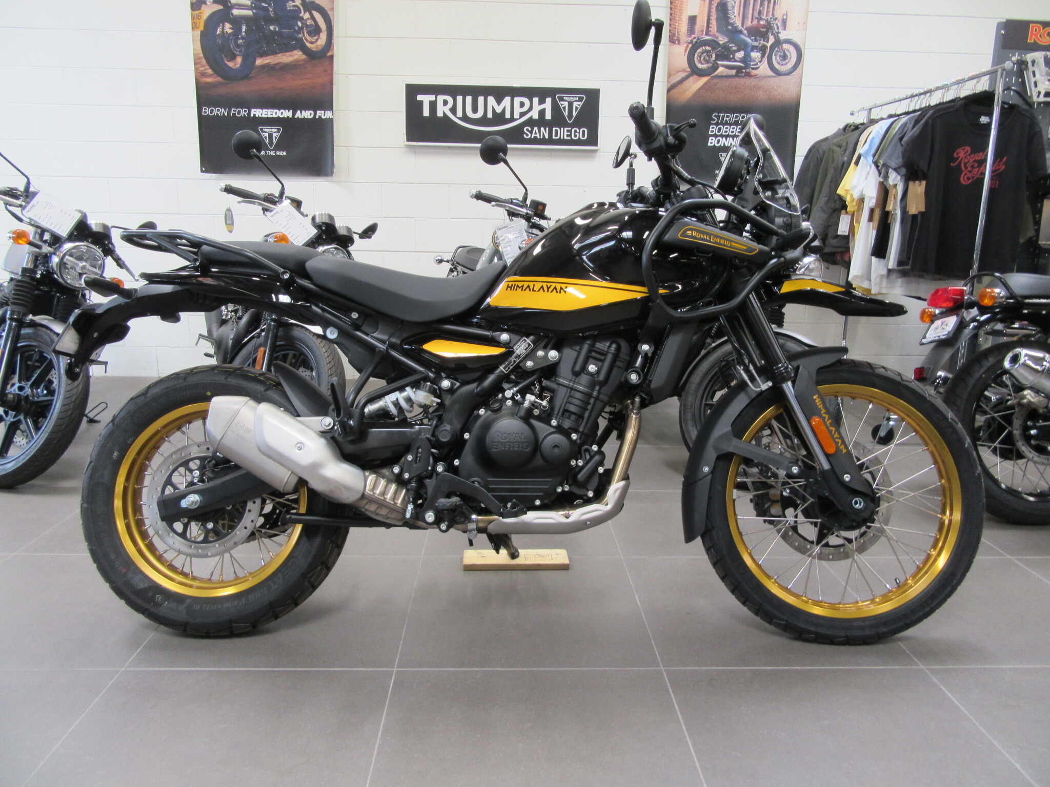 2025 ROYAL ENFIELD HIMALAYAN 450