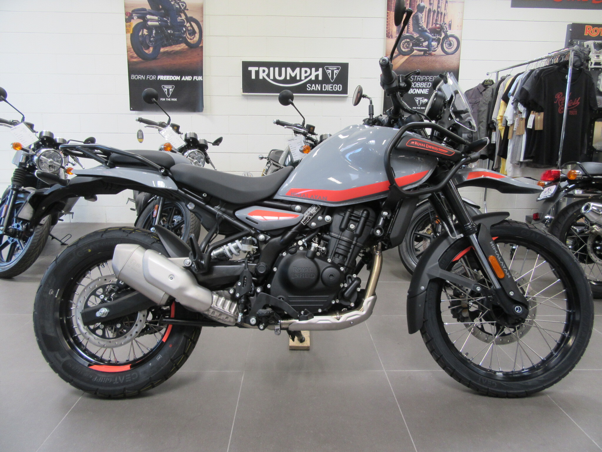 2025 ROYAL ENFIELD HIMALAYAN 450