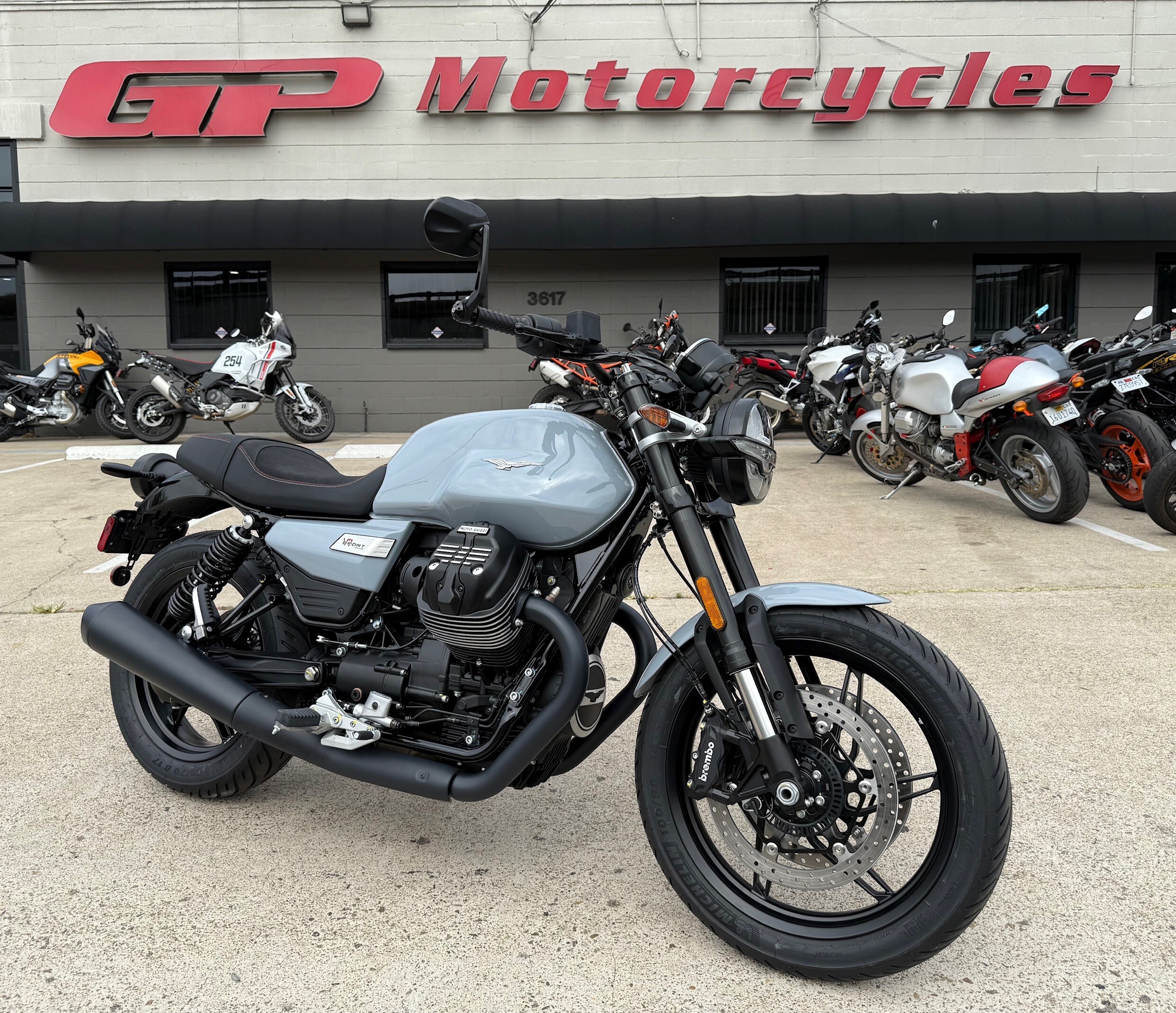 2026 MOTO GUZZI V7 SPORT