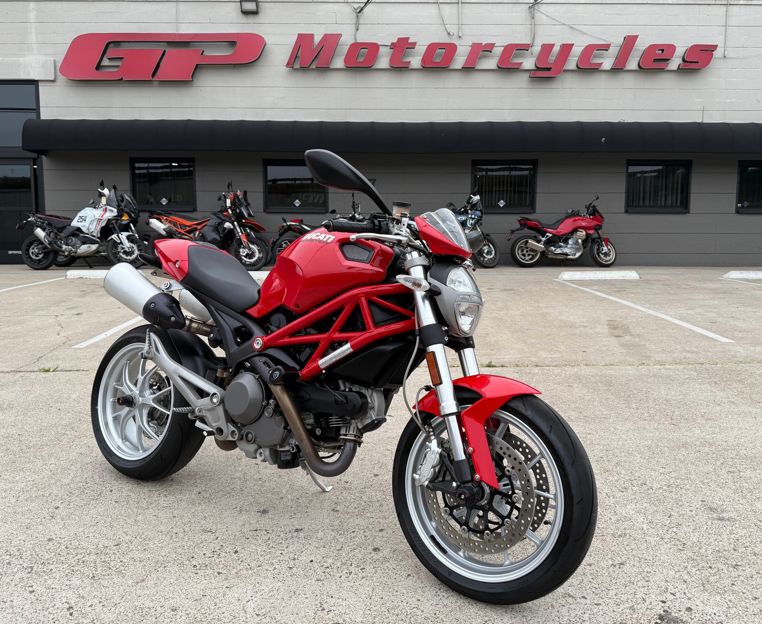 2009 DUCATI MONSTER 1100