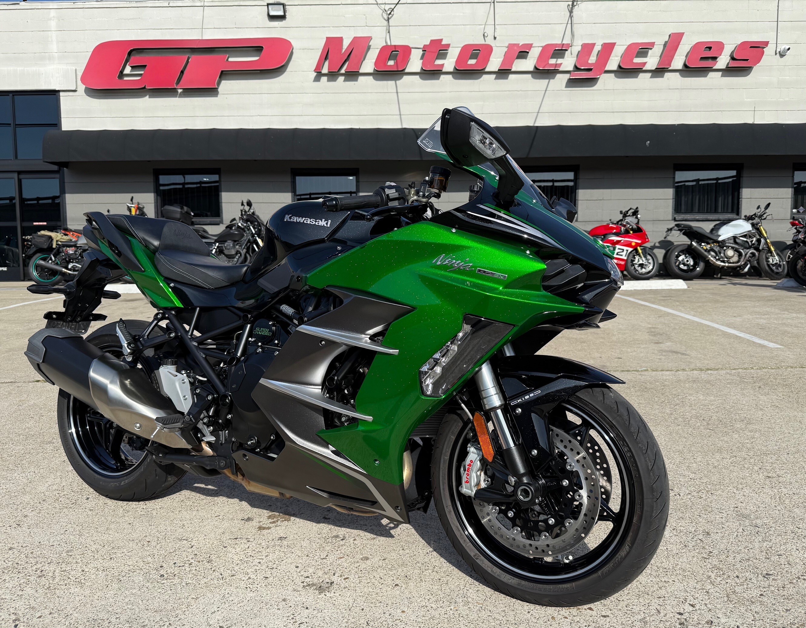 2025 KAWASAKI NINJA H2 SX SE ABS