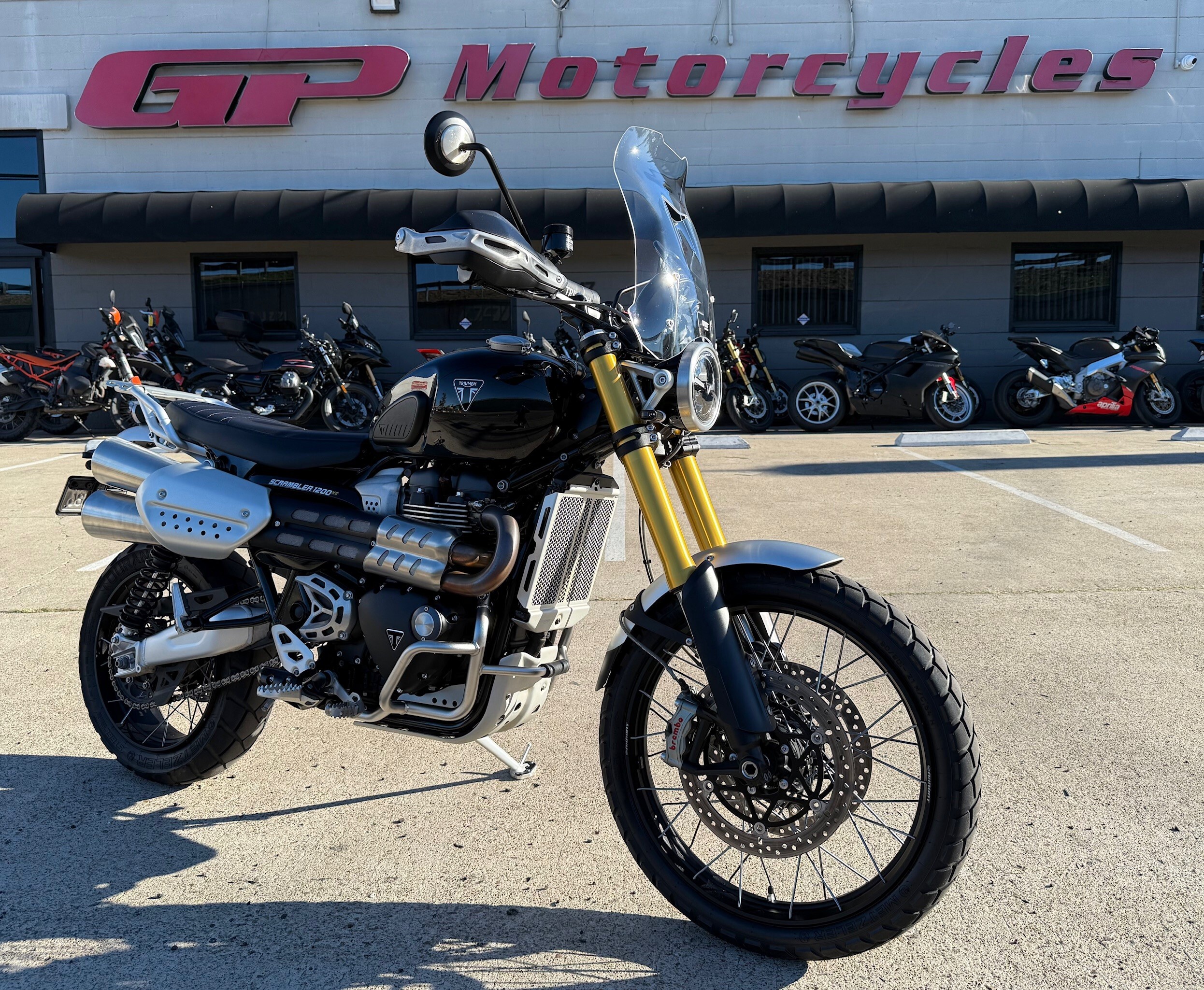 2024 TRIUMPH SCRAMBLER 1200 XE