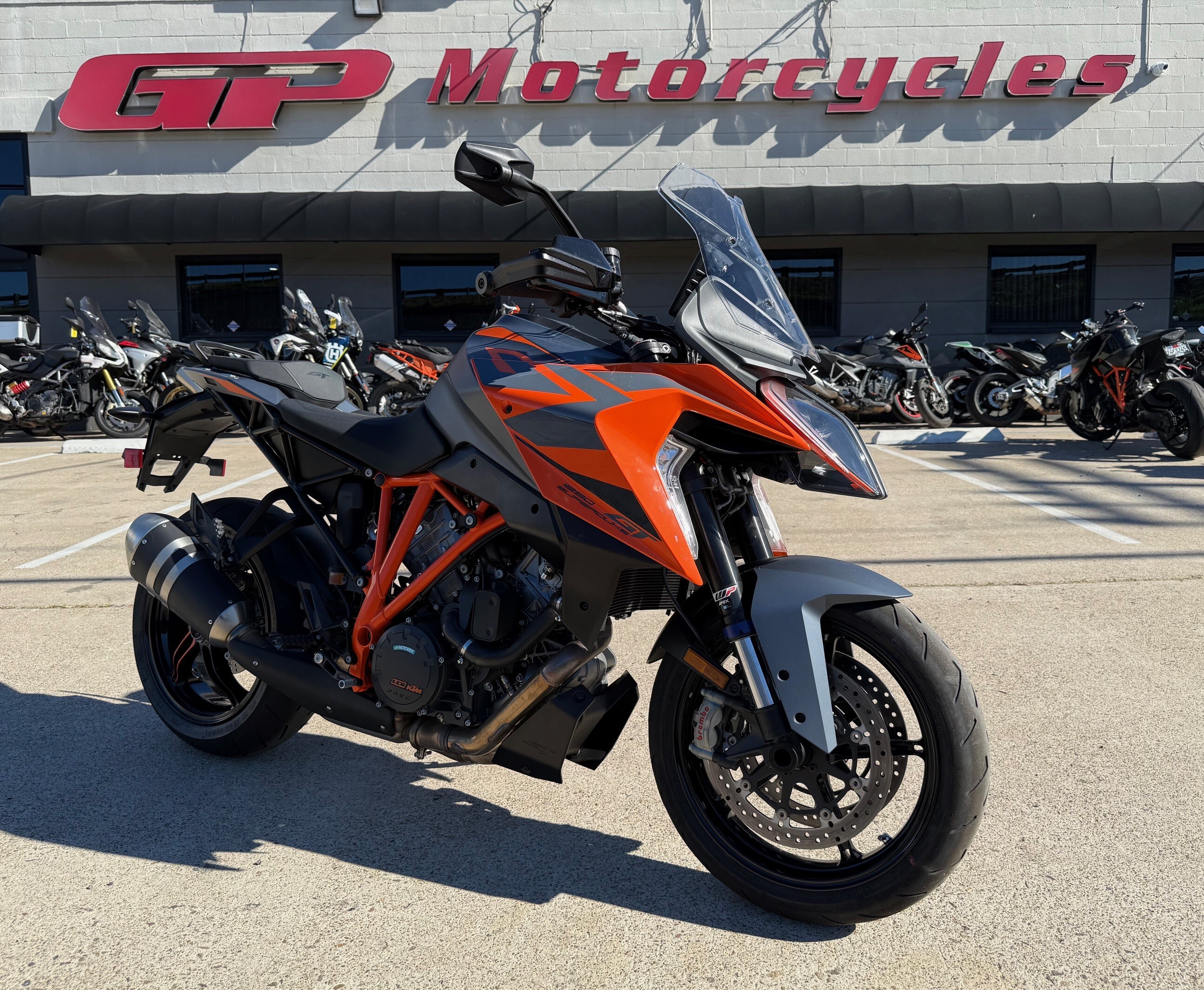 2023 KTM 1290 SUPER DUKE GT